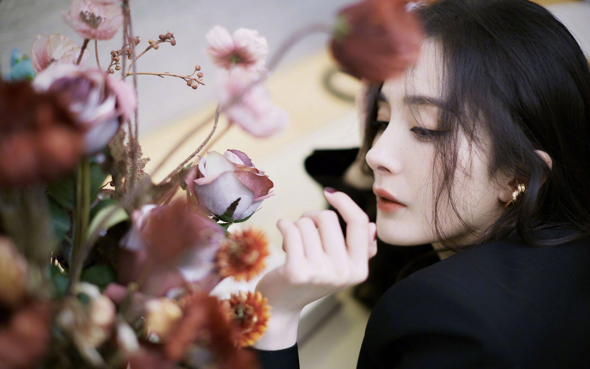 铁血米兰横扫瑞典劲旅，法比尼奥一剑封喉定乾坤