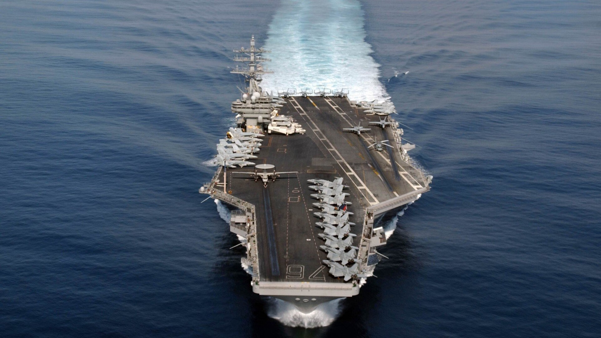 防守的最终形态，当巴特勒锁死字母哥，乔治在绿茵场完成了同样的绞杀